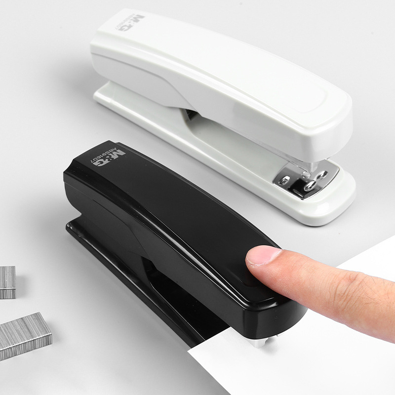Wholesale of office labor-saving No. 12 stapler, large commercial universal stapler, metal pull rod binding machine Application Scenario