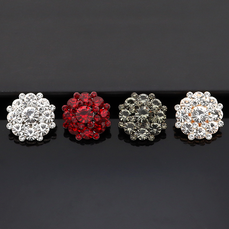 High-end metal mink, petal water diamond, diamond buckle, fur button, women's cashmere coat button, fur button, neckline decorative knob QQ details Picture