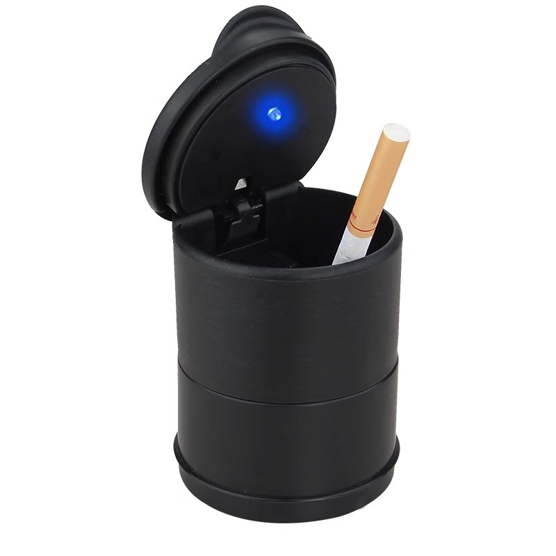 A comprehensive collection of creative anti-fly ash automotive products with an aluminum alloy feel for car ashtrays, suitable for interior car use Application Scenario