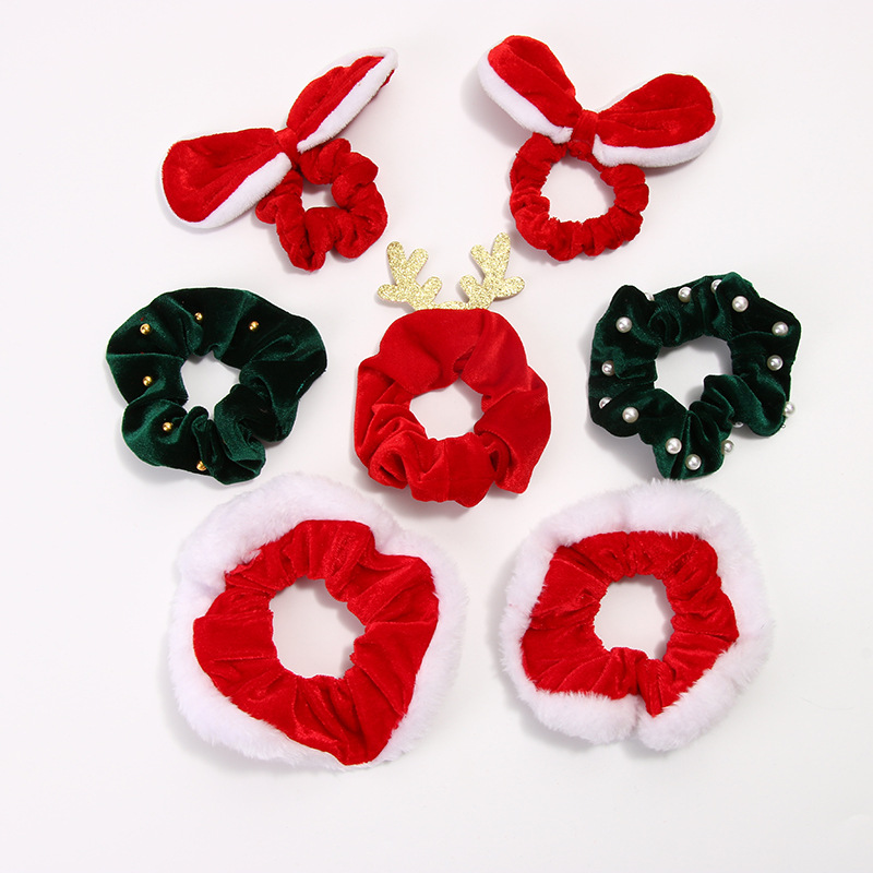 Christmas Korean large Intestine hair band rabbit ear Stud velvet fabric large intestine hair band with high-end feel, large cross-border hair band wholesale Application Scenario