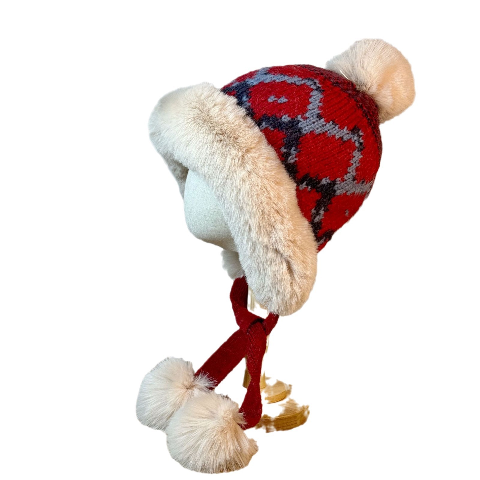 "National trend Sichuan Western Tourism Ethnic style rabbit fur hat for women, autumn and winter Korean-style versatile warm ear-protecting hat, large hat circumference makes the face look smaller. Item Picture