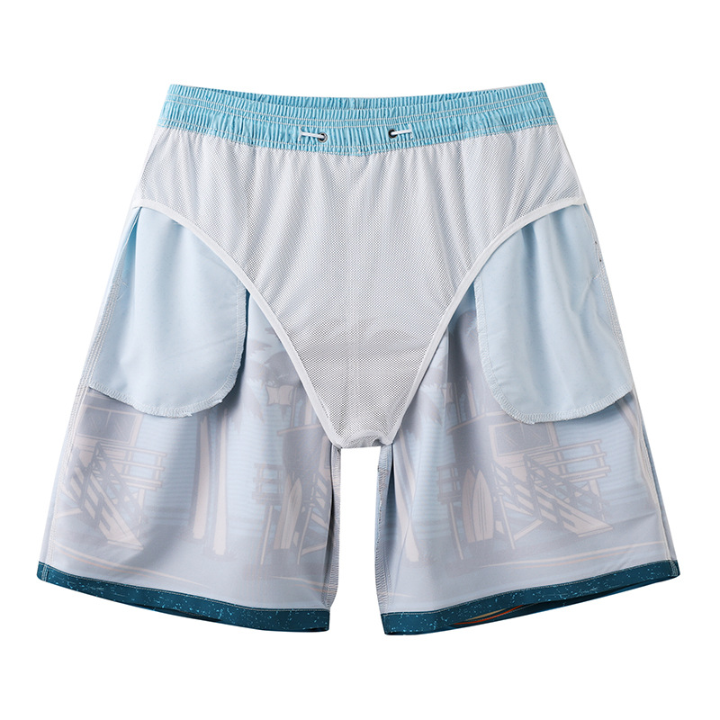 Beach pants for men can be worn in the water to avoid embarrassment. This is a sporty and casual capri pants with a loose fit and quick-drying hot spring swimming trunks Application Scenario