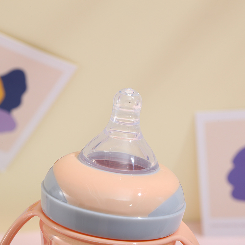 Straw, plastic cup, silicone pacifier with dust cover, portable outdoor children's cup with double handle, anti-slip and heat-resistant drink cup Application Scenario