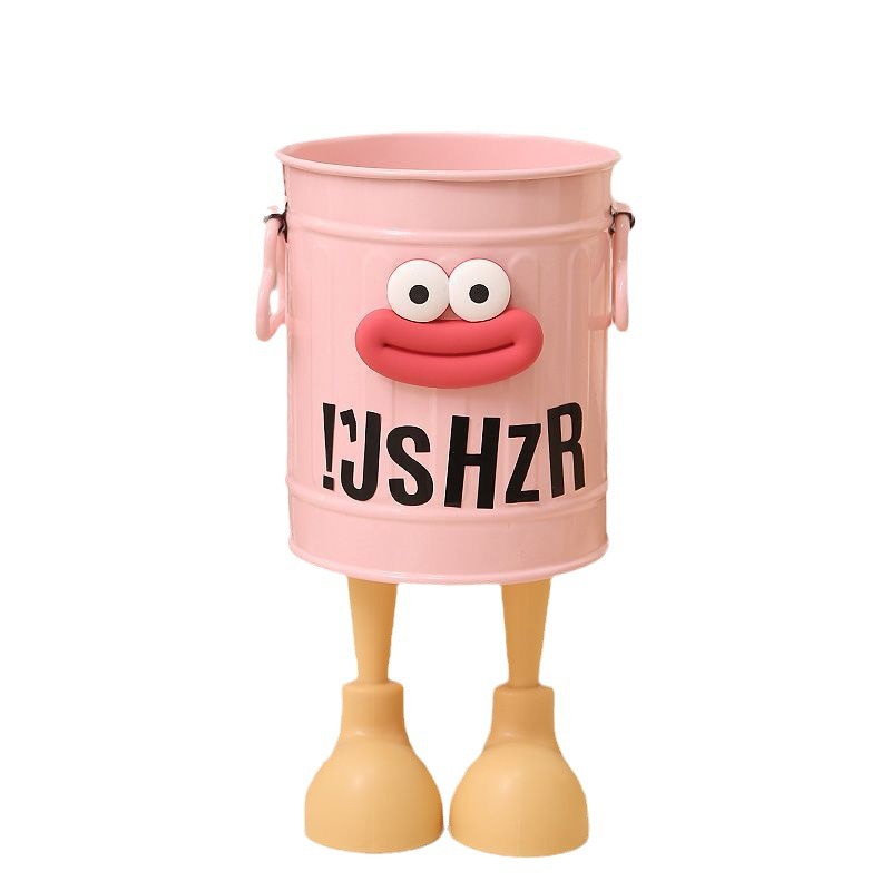 Alto nivel de apariencia ins pen holder americano retro niche bonito hierro forjado pequeño cubo papelería de escritorio funny pen holder almacenamiento Item Picture