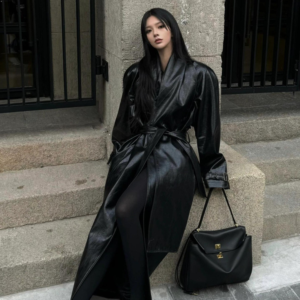 Tote Bag Large Capacity Leather Bag Underarm Bag Premium Sense Commuter Shoulder Handbag Women Application Scenario