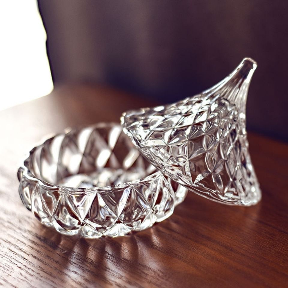 Diamond water drop glass sugar jar, jewelry box, sugar jar, fruit jar with lid, multi-functional personalized ashtray, household ashtray