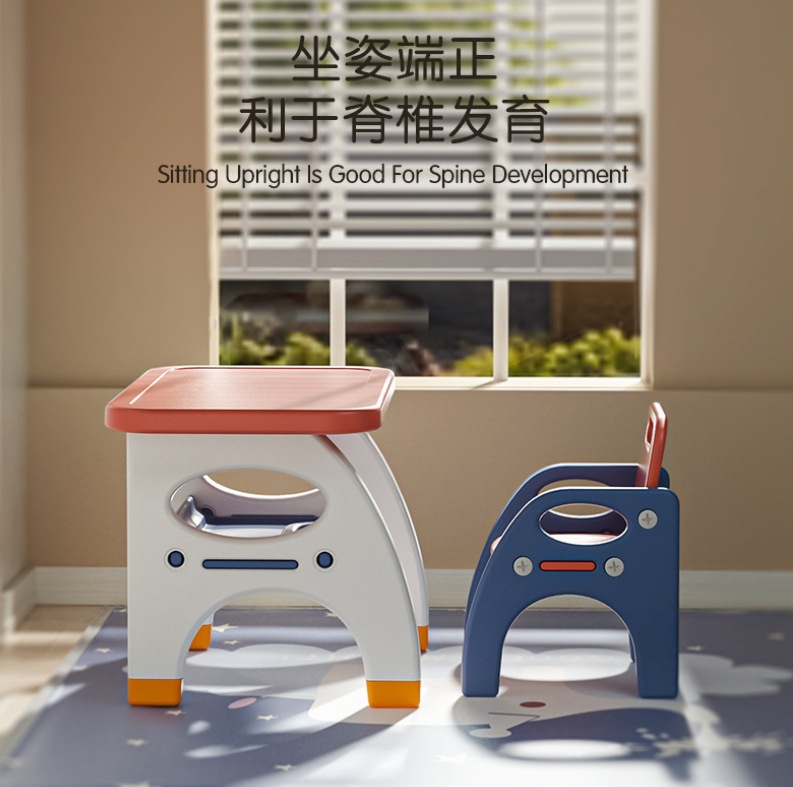 幼儿园学习桌细节图