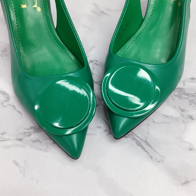 2023 High-Heeled Women's Single Shoes Chunky Heel Sandals Solid Color Round Buckle Shallow Heeled Sandals Atmospheric Fashion Application Scenario