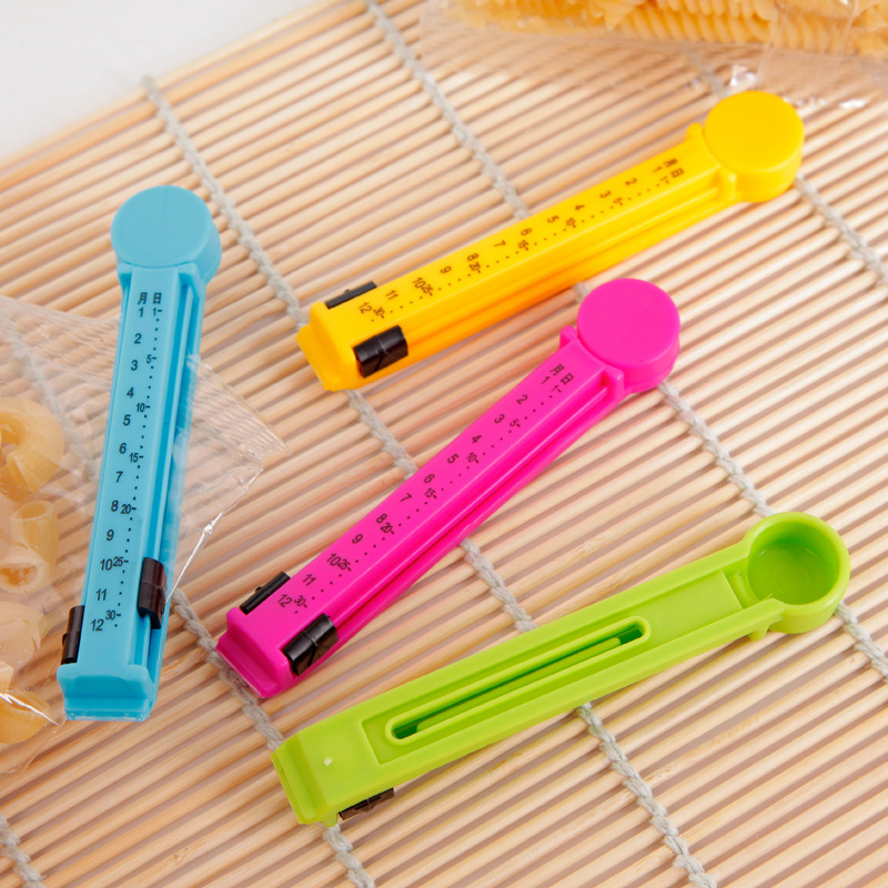 Round-headed smiling face sealing clip, 11 cm snack bread sealing clip, creative plastic clip, date sealing clip
