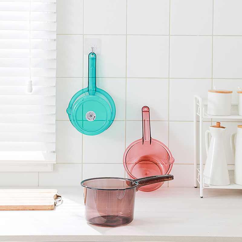 Household PET water ladle, household kitchen thickened plastic water spoon, bath water spoon, hanging transparent thickened water spoon details Picture