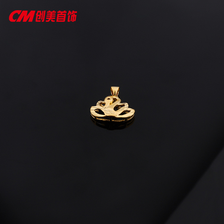 Chuangmei Jewelry's gold-plated fox pendant necklace is a fun and niche design for women on Instagram. It features a collarbone necklace with a Japanese and Korean style details Picture
