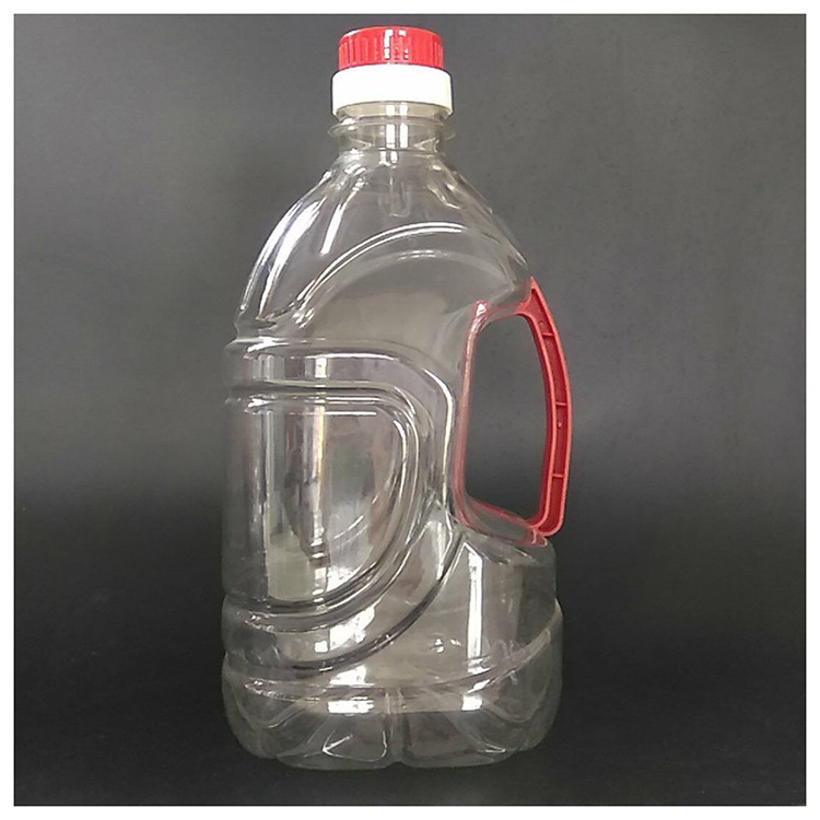 We have a wide range of specifications of salad oil drums, PET edible oil jugs, oil bottles, plastic drums and bulk liquor drums in stock Application Scenario