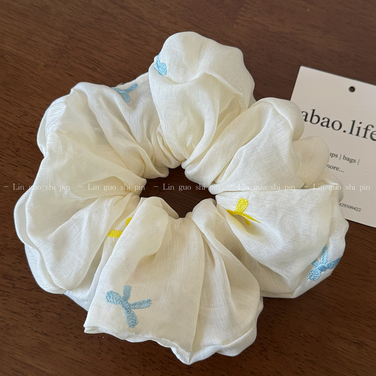 A new handcrafted embroidered colorful bow tie with a large hair band and a ponytail hair tie, exuding a light luxury and high-end charm for women with a hair tie Specification image