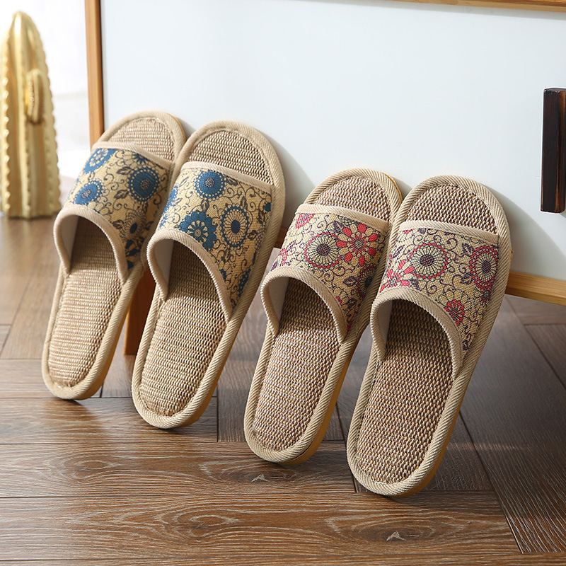 Linen slippers for women are cute all year round, indoor anti-slip home, home wheels, cotton and linen couple, soft-soled cool slippers for men, spring and autumn details Picture
