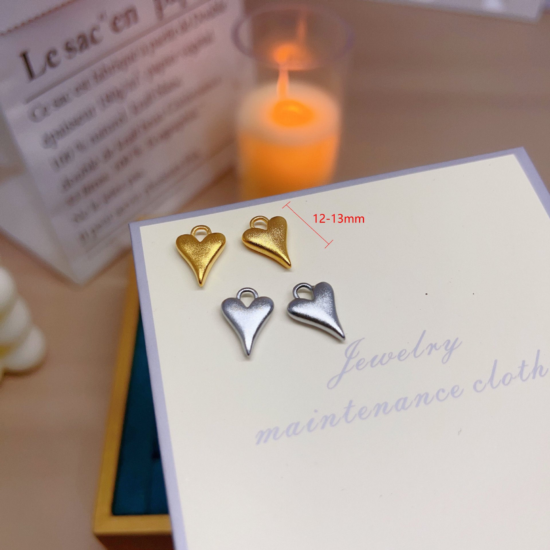 Vietnamese White Sand golden heart small pendant, new accessory, bracelet, necklace, tag, thick-plated color retention DIY jewelry accessory details Picture