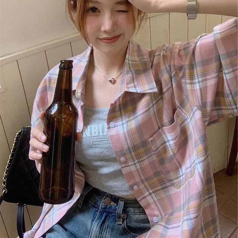 American Retro Pink Plaid Shirt Women's Summer Senior Design Sense Small Casual Short-Sleeved Shirt Application Scenario