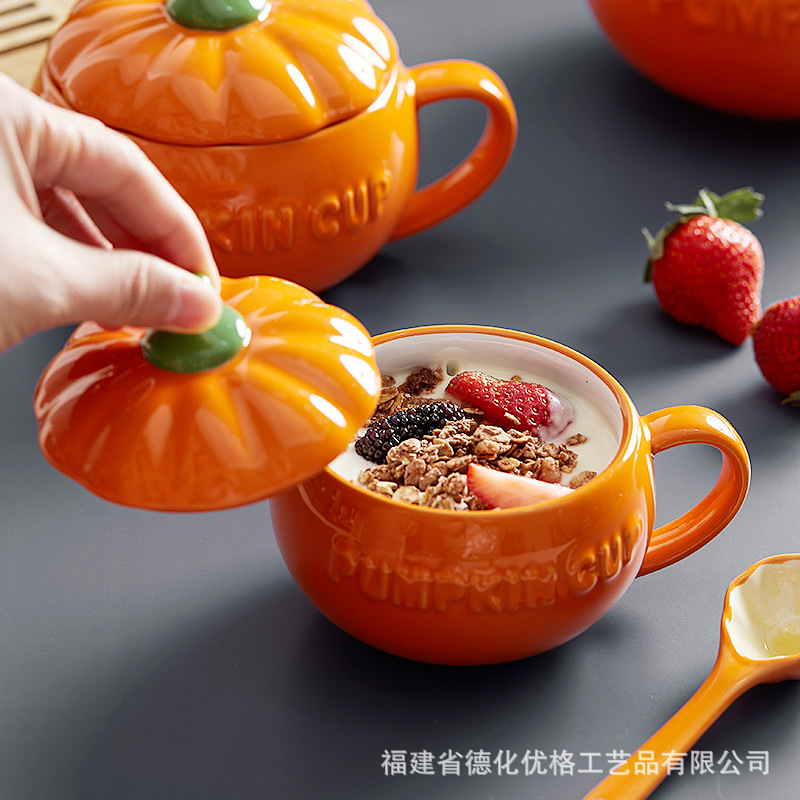Pumpkin cup, creative, personalized and trendy water cup, ceramic covered spoon, breakfast oatmeal mug, high appearance level, cute girl