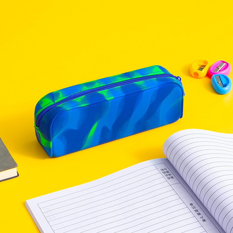 Wholesale of camouflage silicone pen cases and colorful stationery storage boxes from the factory source Specification image