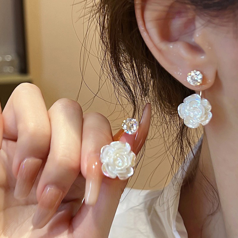Ethereal and ethereal ~S925 Silver Needle Flower Earrings for women, 2023 new style, elegant stud earrings, niche design sense, summer details Picture