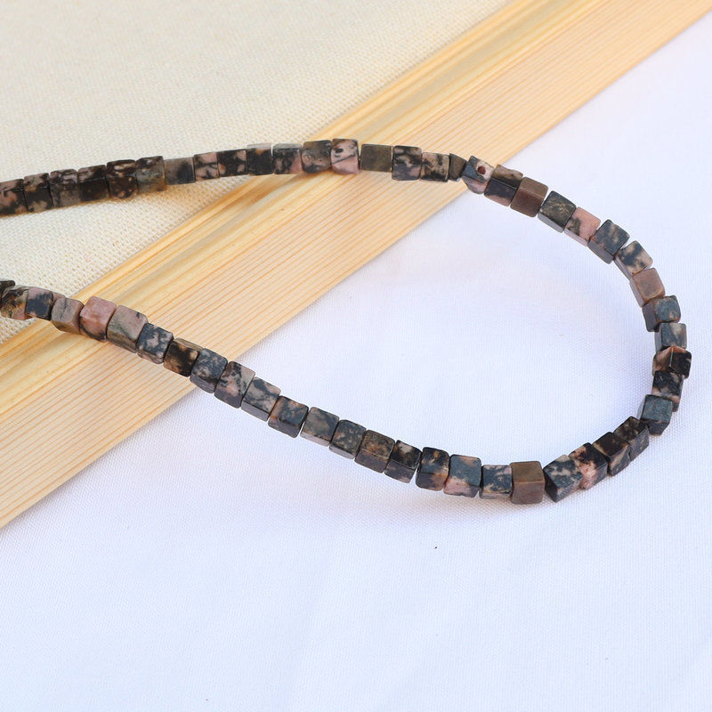 diy/DIY/扭扭棒/创意饰品/珠子白底实物图