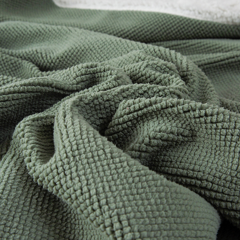 Add Velvet Coral Velvet Cover Blanket Autumn And Winter Thick Cover Blanket Leisure Sofa Blanket Solid Color Cover Blanket Batch Shoulder Blanket Wholesale Application Scenario