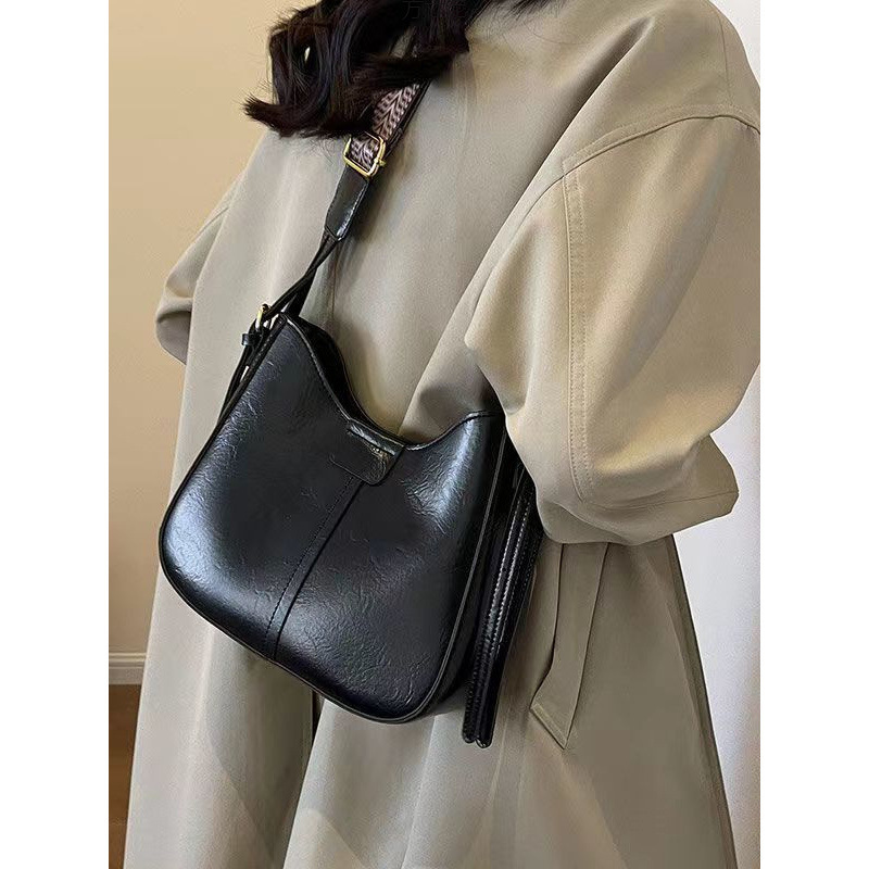 定制箱包皮具实物图