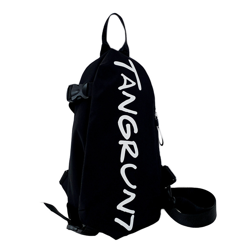 New Large Capacity Men And Women Commuting Single Shoulder Crossbody Bag Simple Lightweight Multi-Functional Chest Bag Running Sports Riding Bag Application Scenario