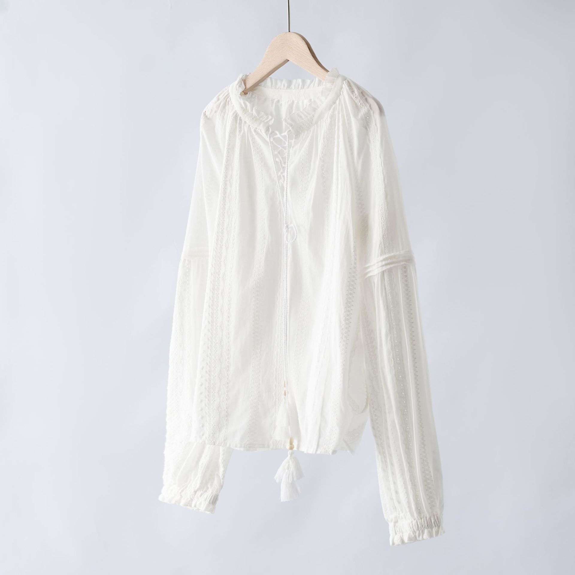 Original C! Heavy Industry White Moonlight embroidered Lace style loose long-sleeved shirt for women's vacation style 2025 summer