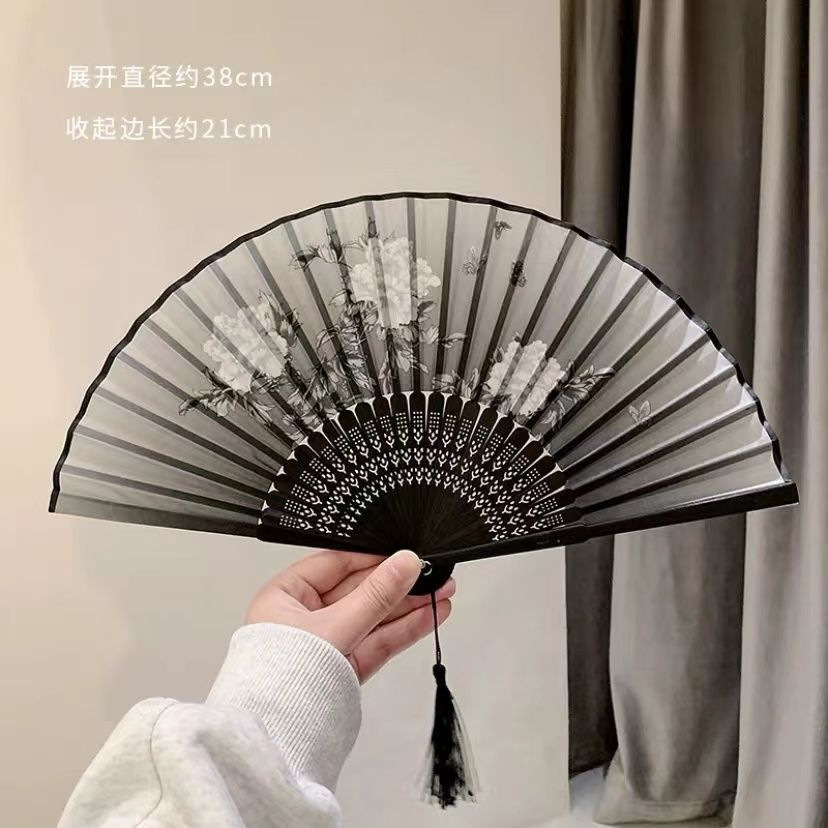Ancient-style small fans, folding fans, Chinese-style men's and women's Hanfu dance, folding horse-face skirts, new Chinese-style ancient costumes, black bamboo fans details Picture