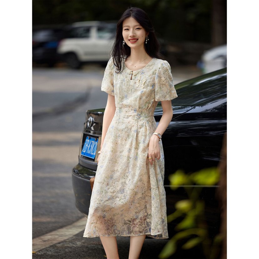 Summer round-neck, waist-cinching, slimming, gentle and elegant dress, French floral short-sleeved dress for women Item Picture