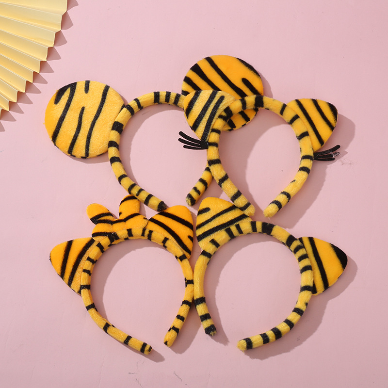 Cute facial hair bands, female hair clips, popular Korean animal ear headwear, cartoon tiger head buckle hair accessories clearance sale