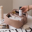 化妆包2022新款大容量ins风化妆品收纳包PU皮便携旅行洗漱包现货