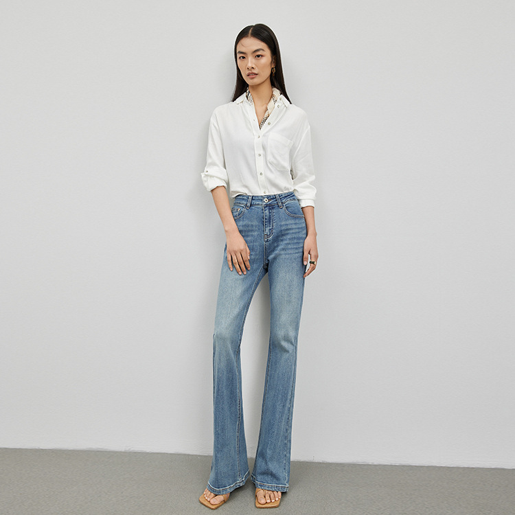 High-end flared jeans for women in the autumn of 2024, high-waisted, retro fringed, slimming, floor-length hoof-shaped pants Application Scenario