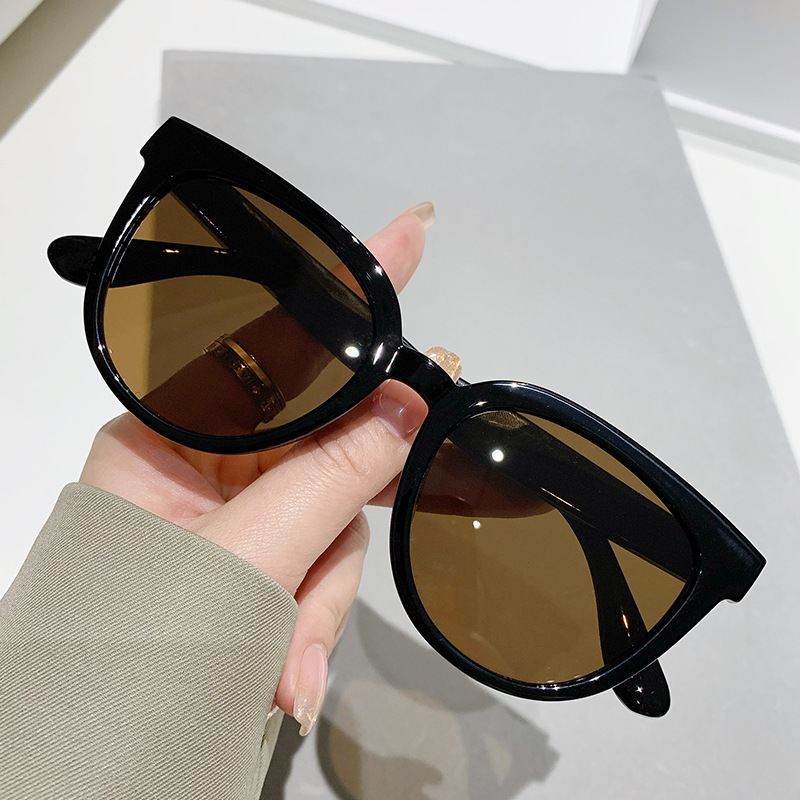 茶色墨镜韩版奶茶色果冻太阳镜女防紫外线潮流太阳眼镜
