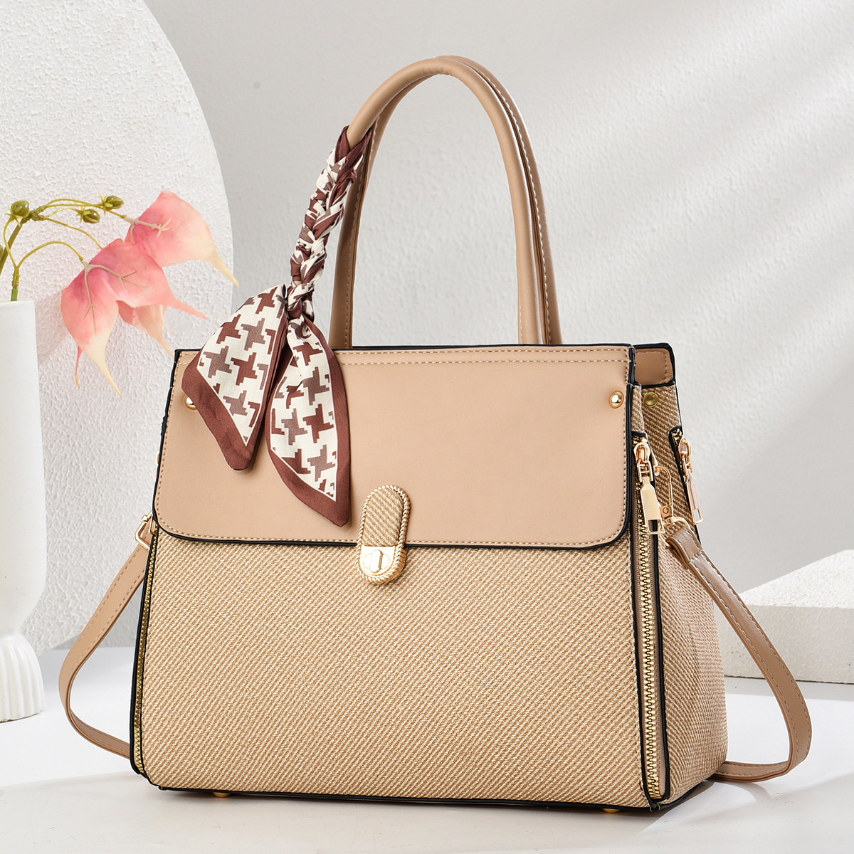 Spring And Summer All Commute Small Handbag New Emperor Rhinoceros Retro Niche Handbag Women's 2025 Specification drawing