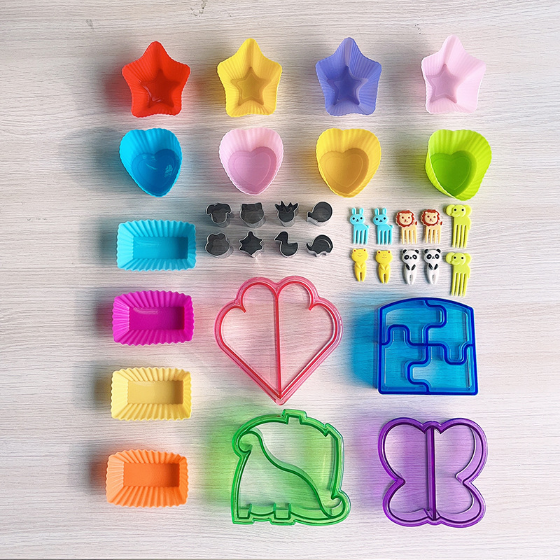 Sandwich Mold Bread Maker Butterfly Dish Fruit Cutting Fruit Fork Set Toast Cutting Die Baking Tools