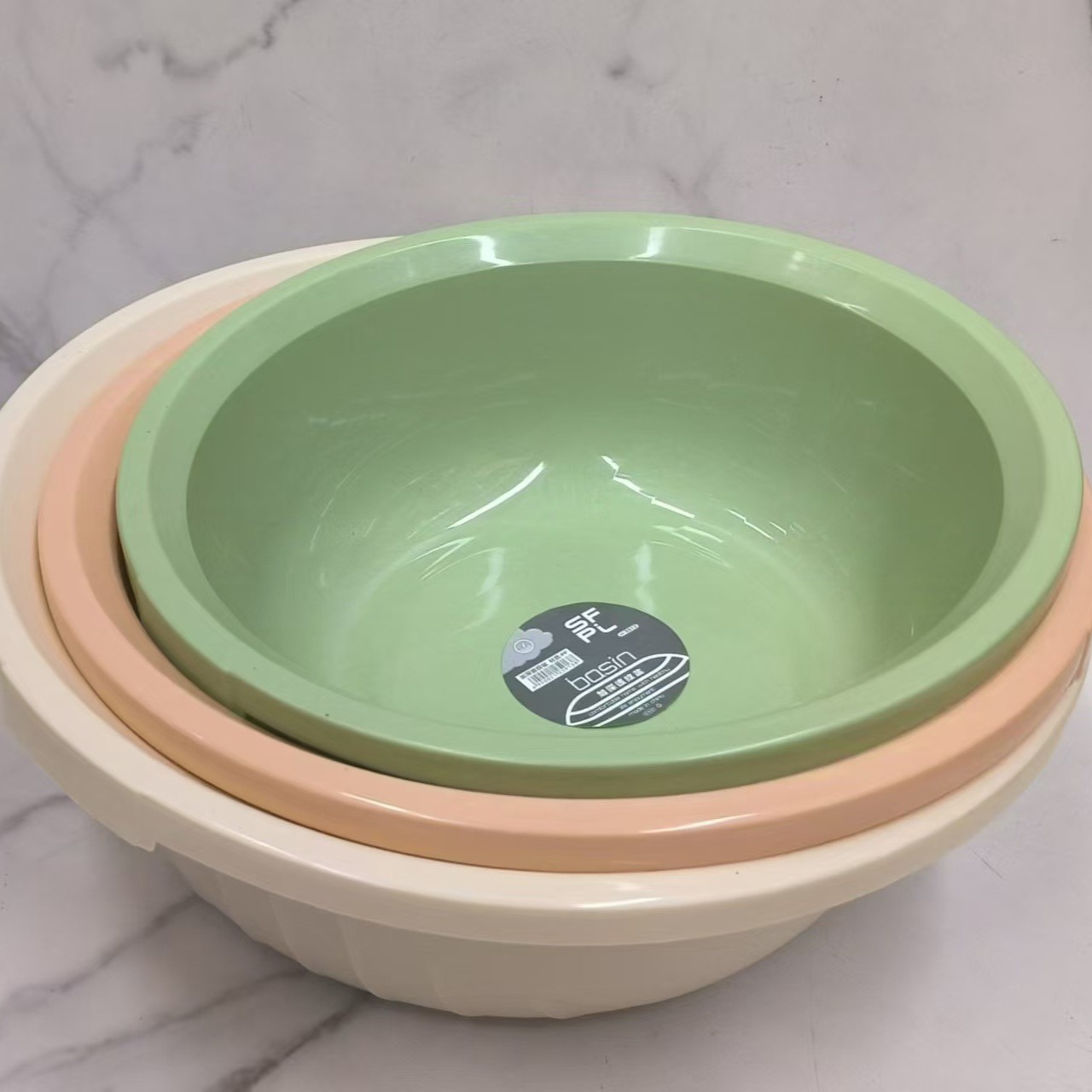 New high-appearure-level plastic basins, student dormitory laundry basins, baby foot and face washing basins, household basins, and vegetable washing basins
