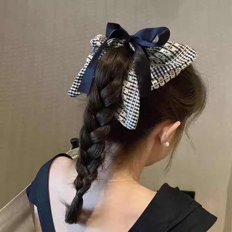 Bow check pattern oversized square hair band headwear with a high-end feel, the same style as Sang Zhi's elegant square scarf large colon hair band Specification image