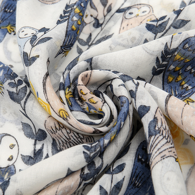 Spring and Summer new cute owl-shaped fringe fringe thin scarf for women's travel ethnic style cotton and linen hand feel shawl Application Scenario