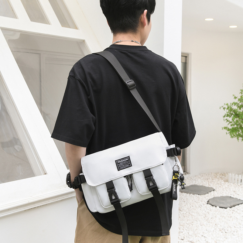 新款工装撞色男包简约大容量单肩包潮搭斜挎包都市范旅行休闲包