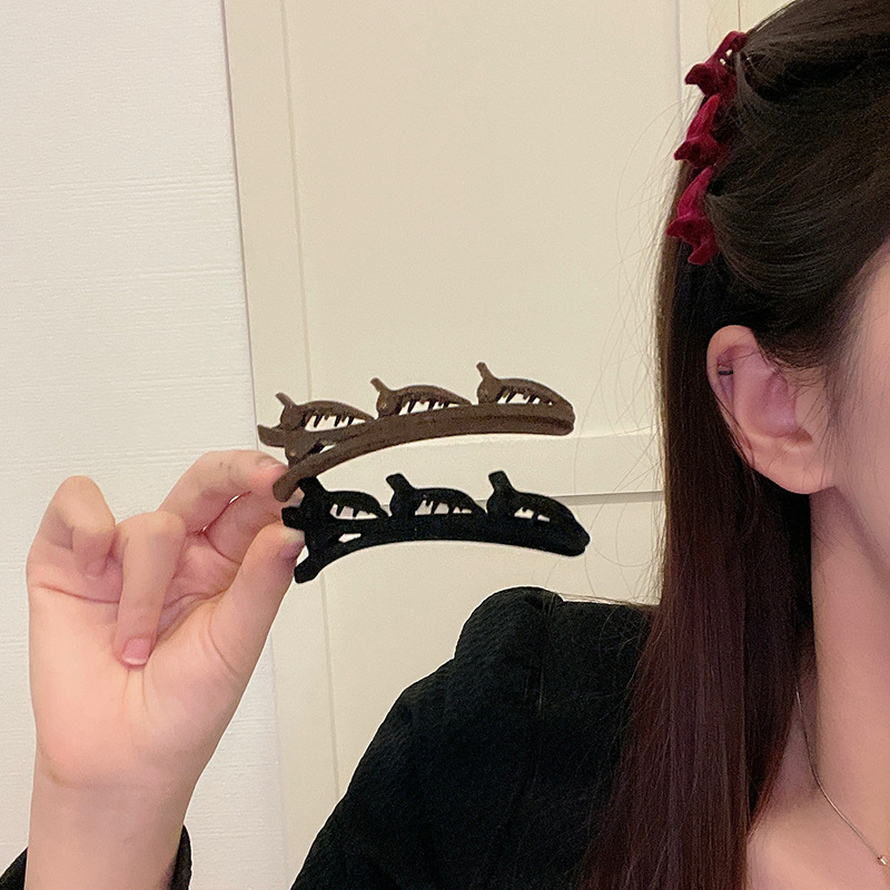 Flocking bangs clip Hair clip side braid forehead clip duckbill clip Headpiece Everything with lazy dryers headpiece