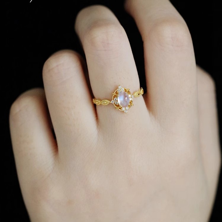Moonstone plain ring for women, light luxury, niche and high-end feel, adjustable index finger ring, unique retro style open ring Application Scenario