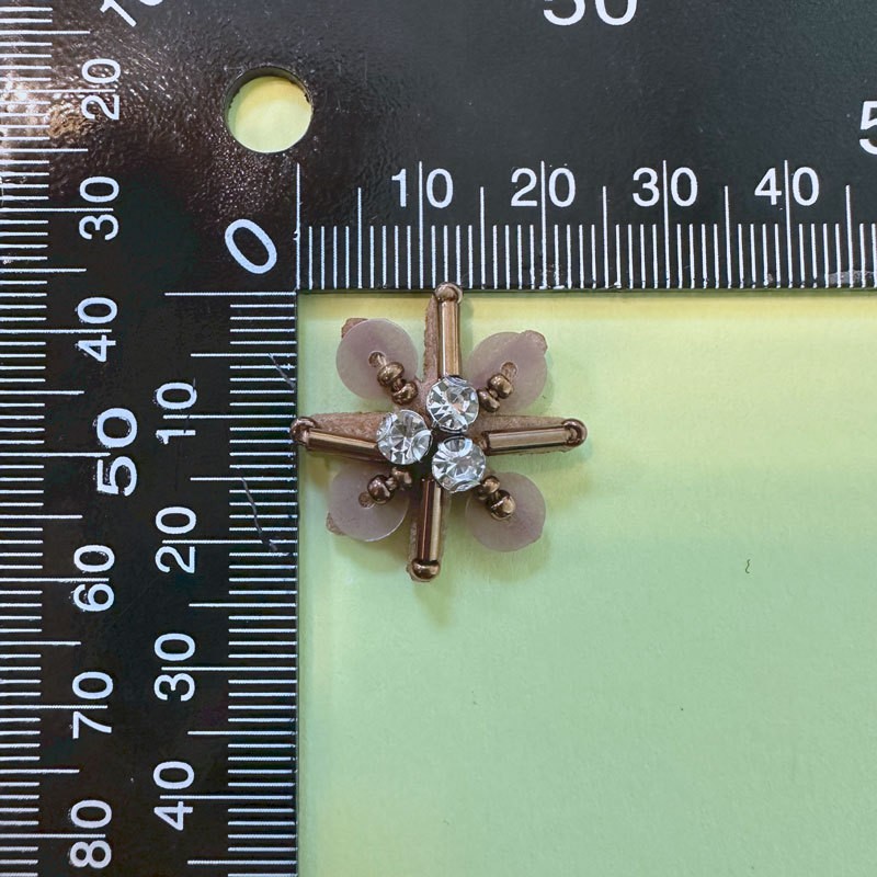 约2.4CM亮片水钻串珠十字雪花小花服装鞋包饰品配件花朵百搭详情8