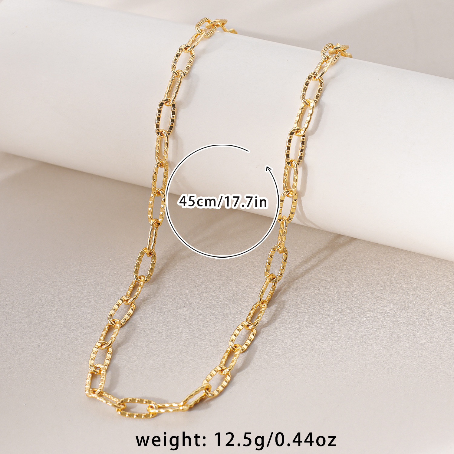 Hyacinth European and American fashion, simple and versatile pin chain necklace, ins minimalist style, copper plated 18K real gold chain, electrophoretic color preservation Application Scenario