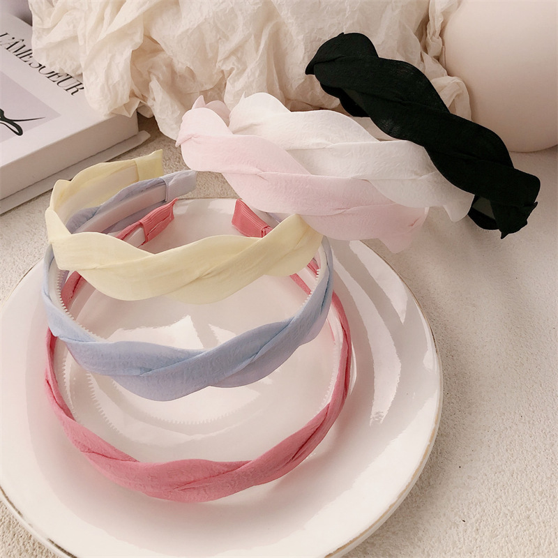 Retro braided hairpin headband for women, 2025 new style, high-end, simple and elegant headband, versatile and stylish hair compression accessory pic 4