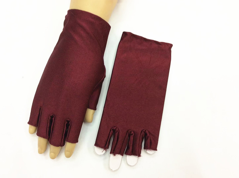 Spring and summer half-fingered spandex gloves Application Scenario