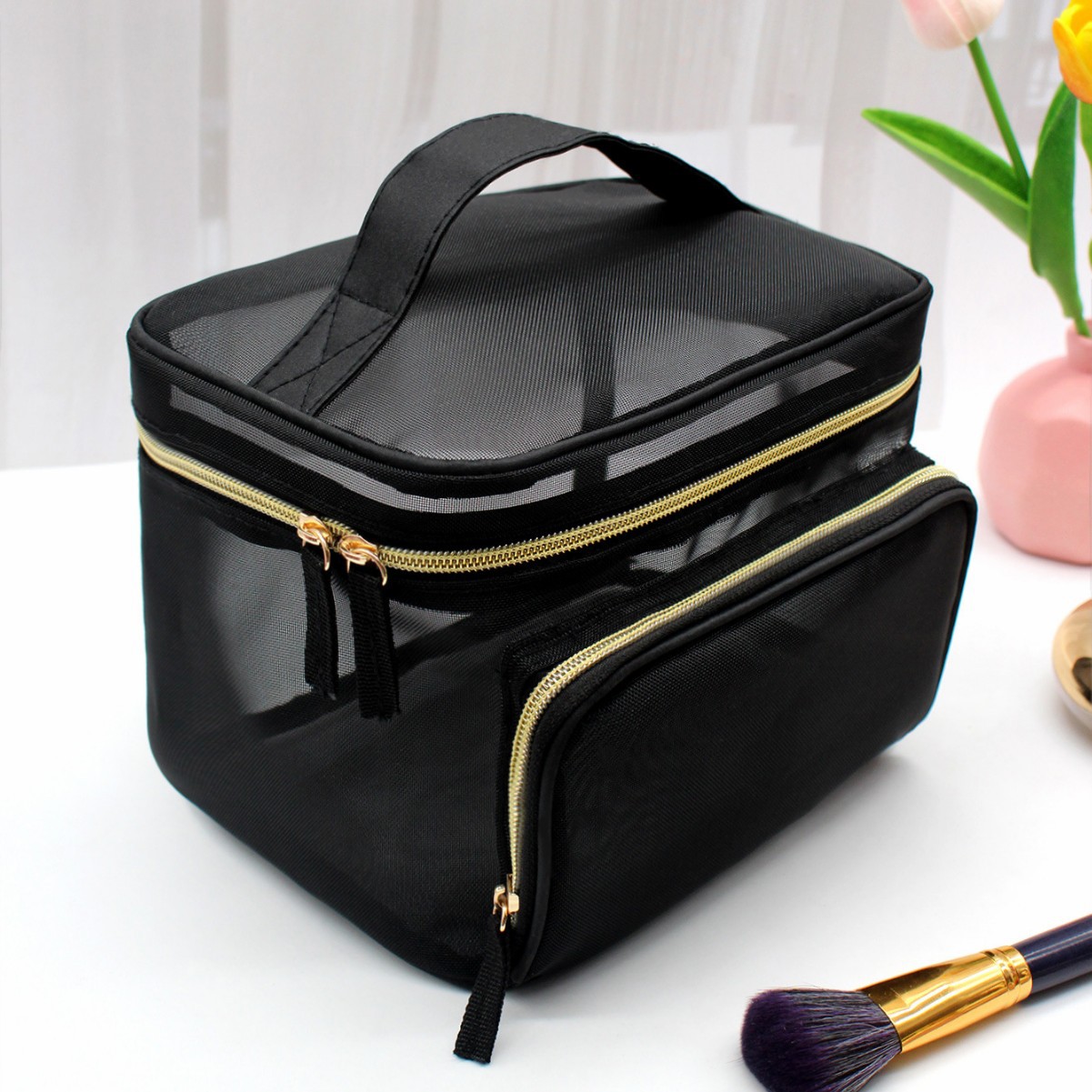 The new best-selling and popular large-capacity portable mesh makeup and toiletry bag in 2023 Specification image