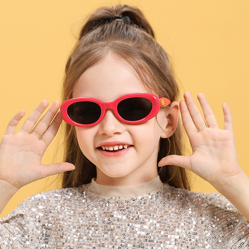 2024 New Children's Sunglasses Cute Glasses Polarizing Primary School Sunglasses Sunshade Mirror 7-130