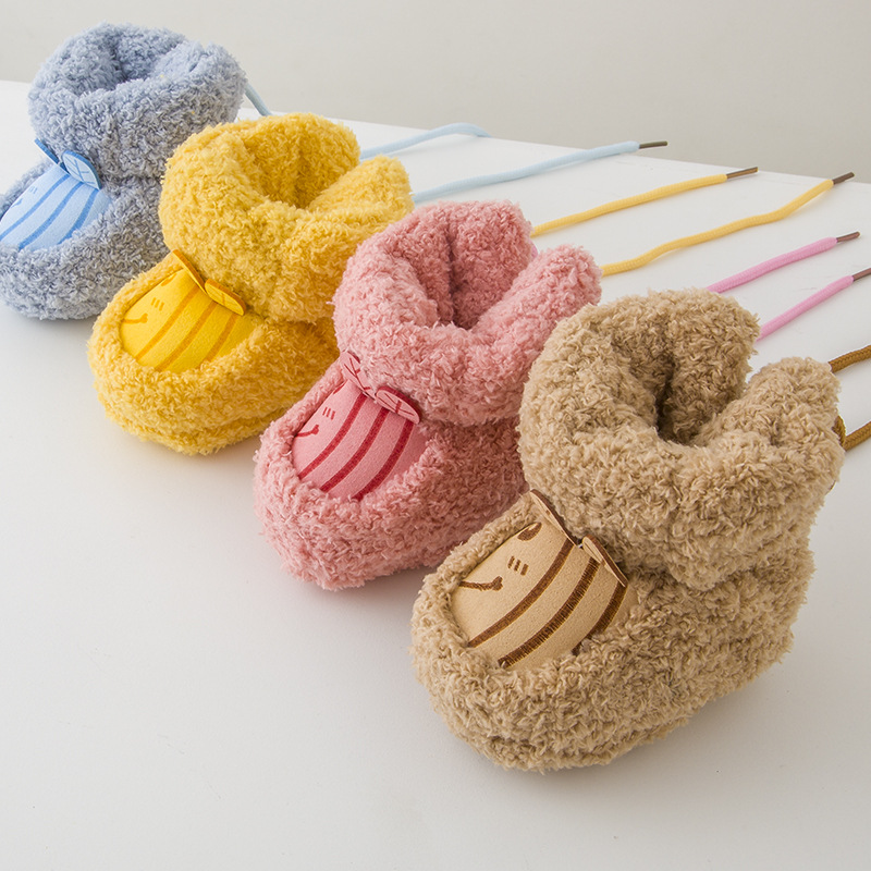 Newborn cotton shoes for 0-6-12 months, winter fleece and thickened walking shoes for boys and girls, soft-soled anti-drop shoes and boots details Picture