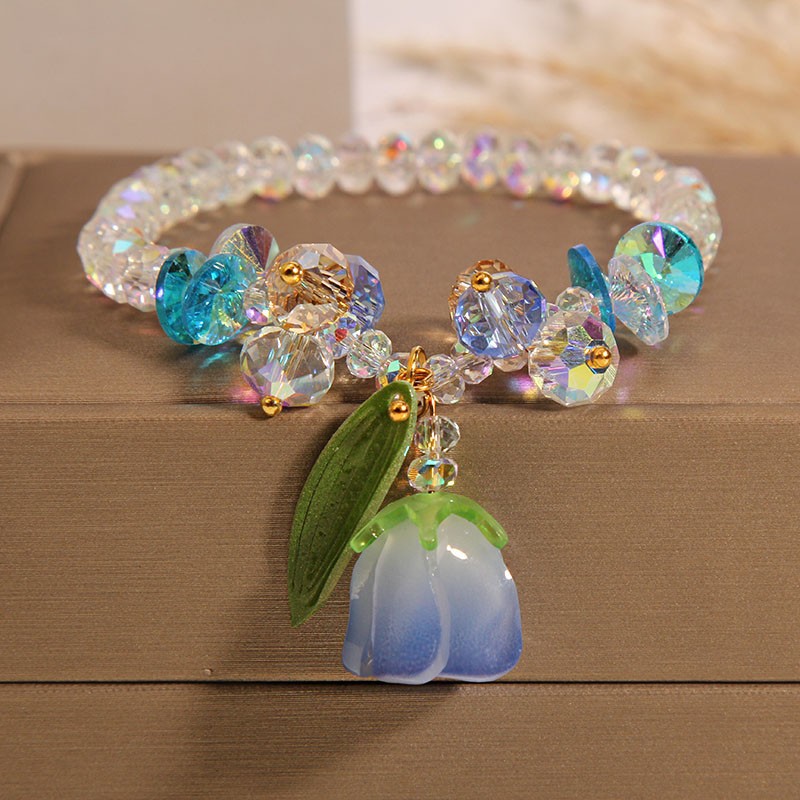 A light luxury forest-themed, fresh and sweet fairy lily crystal bracelet for girls, a gift bracelet for student best friends Application Scenario